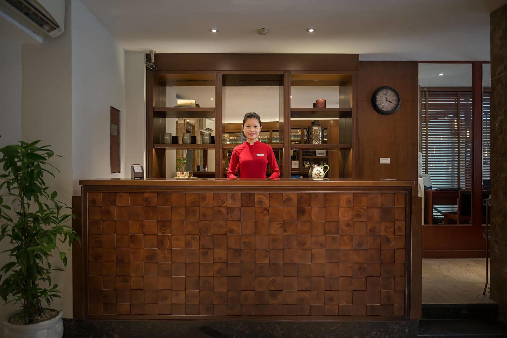 Hanoi E Central Luxury Hotel & Restaurant Bagian luar foto
